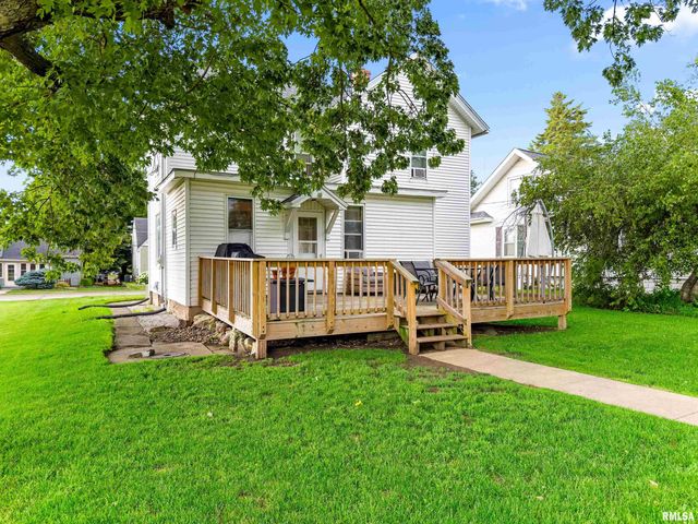 211 W PERSHING Street, Morton, IL 61550