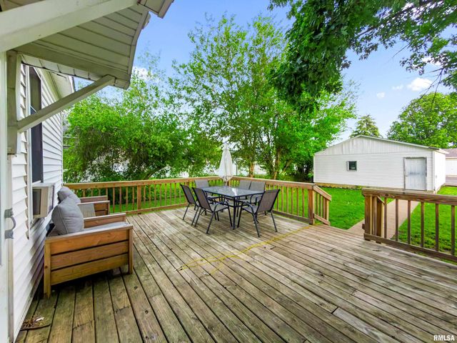 211 W PERSHING Street, Morton, IL 61550