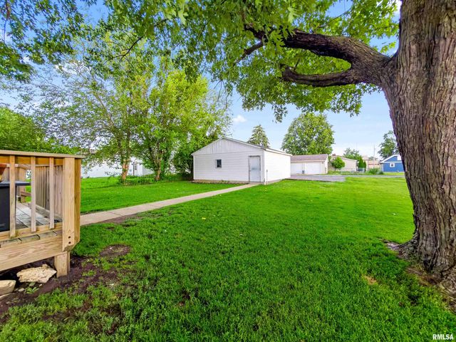 211 W PERSHING Street, Morton, IL 61550