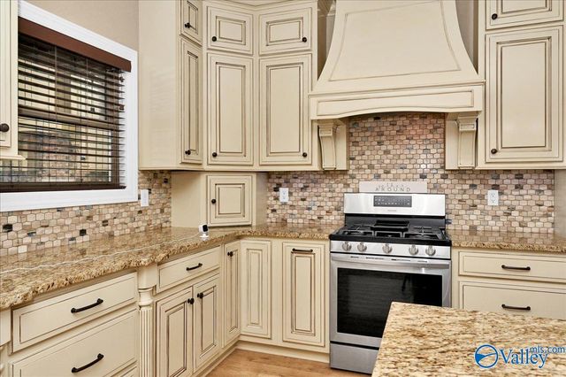 123 Beacon Street, Moulton, AL 35650