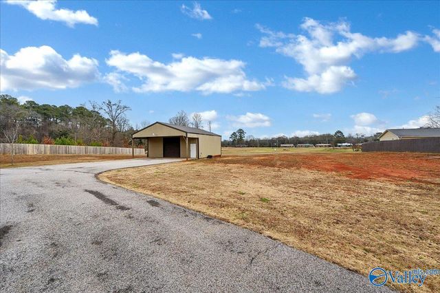 123 Beacon Street, Moulton, AL 35650