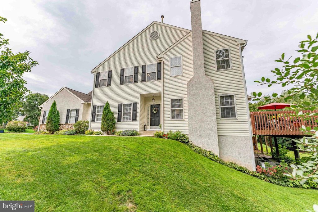 366 GALWAY DR, WEST CHESTER, PA 19380 — photo 2
