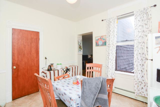 2823 W SHAKESPEARE Avenue 2, Chicago, IL 60647