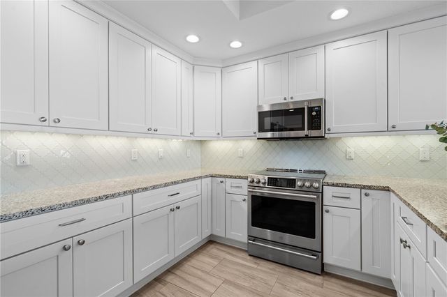 706 BAYWAY BOULEVARD 301, Clearwater Beach, FL 33767