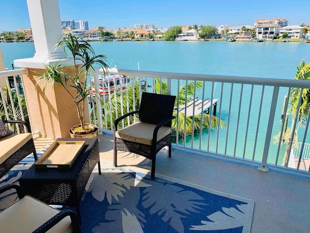 706 BAYWAY BOULEVARD 301, Clearwater Beach, FL 33767
