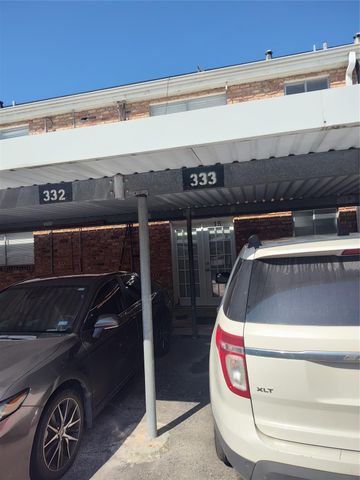 2201 Fountain View Drive 14J, Houston, TX 77057