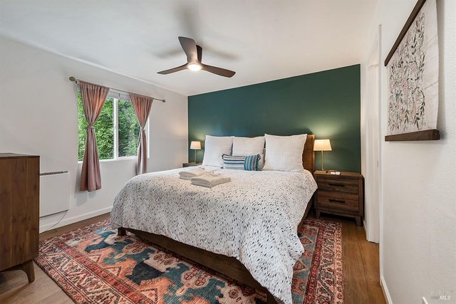 10680 Old River Rd, Forestville, CA 95436