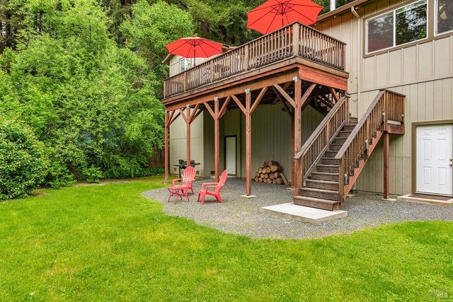 10680 Old River Rd, Forestville, CA 95436