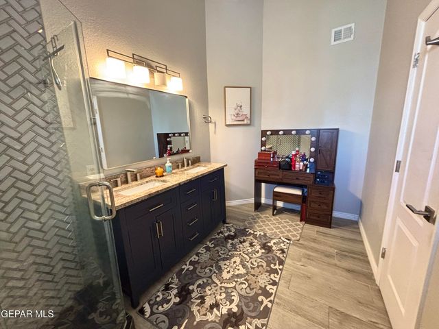 1352 DESERT JEWEL Drive, El Paso, TX 79912
