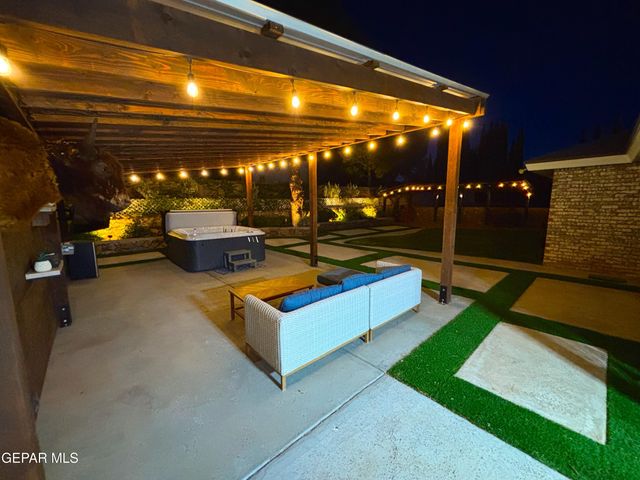 1352 DESERT JEWEL Drive, El Paso, TX 79912