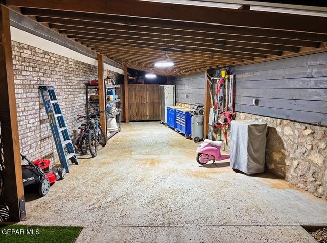 1352 DESERT JEWEL Drive, El Paso, TX 79912