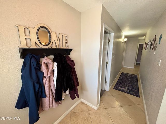 1352 DESERT JEWEL Drive, El Paso, TX 79912