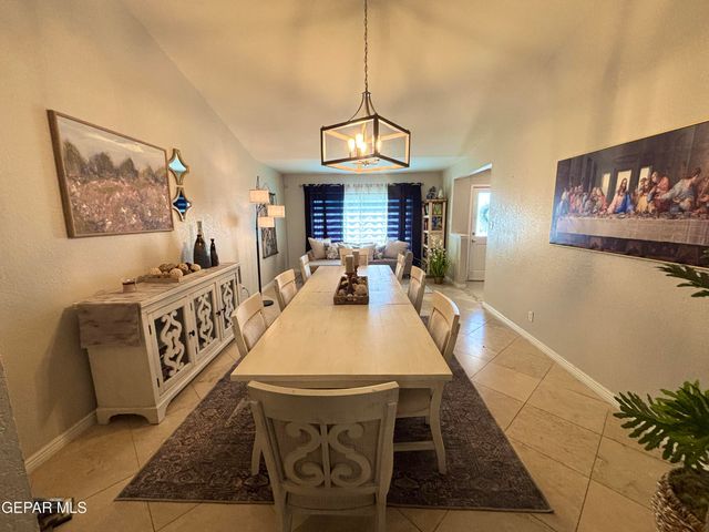 1352 DESERT JEWEL Drive, El Paso, TX 79912