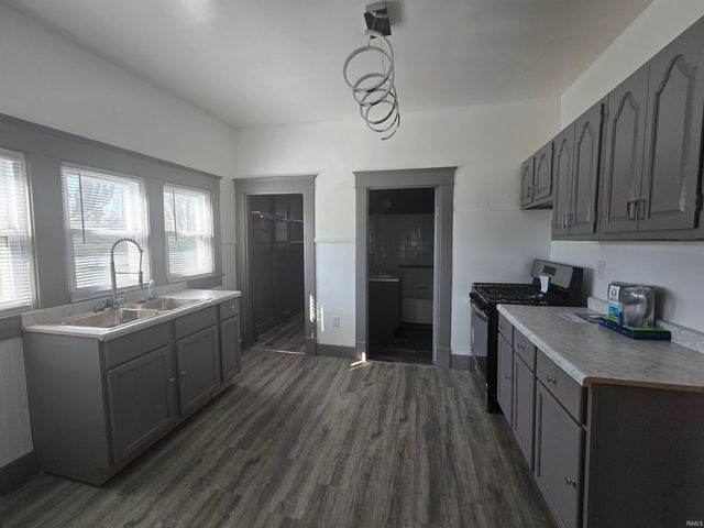 935 E MONROE Street, Kokomo, IN 46902