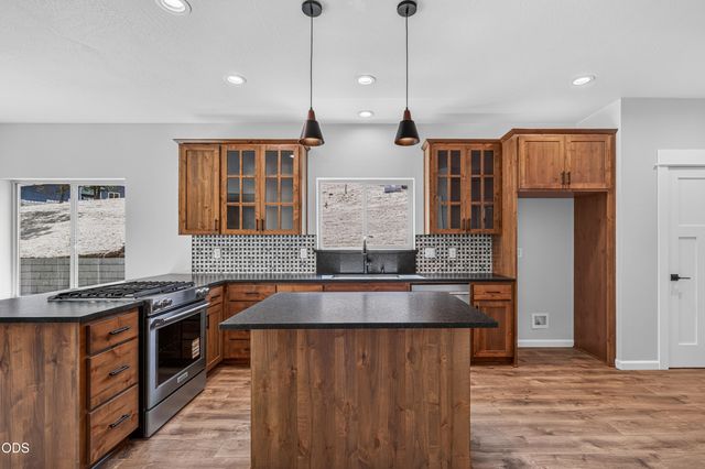 4148 Barbara Jean Way, Medford, OR 97504