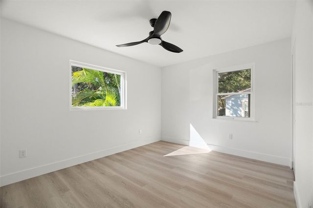 7211 ORPINE DRIVE N, St Petersburg, FL 33702