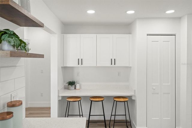 7211 ORPINE DRIVE N, St Petersburg, FL 33702