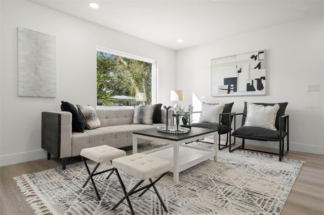 7211 ORPINE DRIVE N, St Petersburg, FL 33702