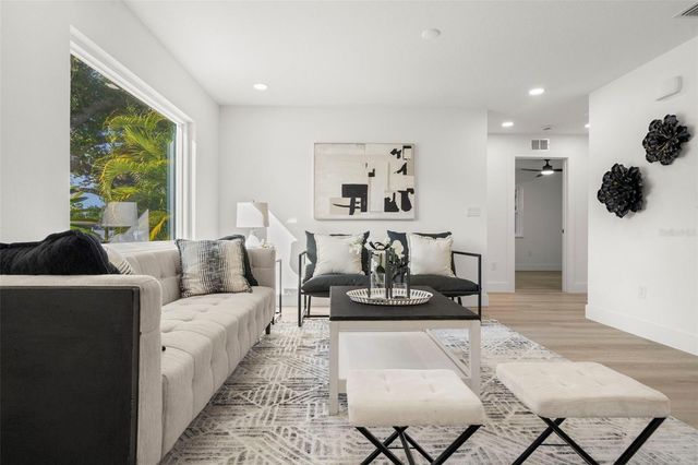 7211 ORPINE DRIVE N, St Petersburg, FL 33702