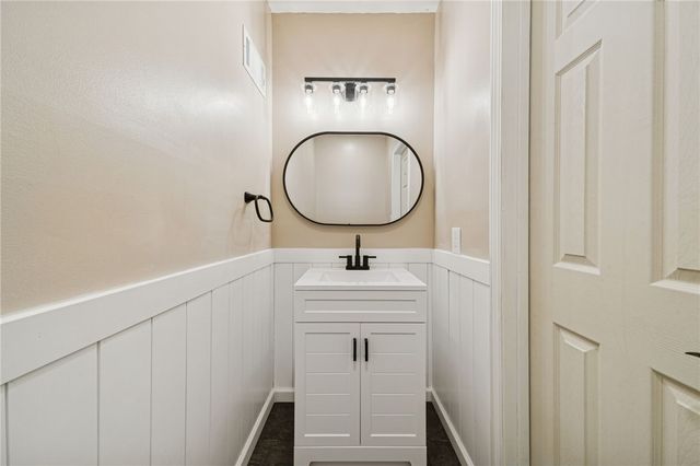 206 Falls Village Rd, Plum Boro, PA 15239