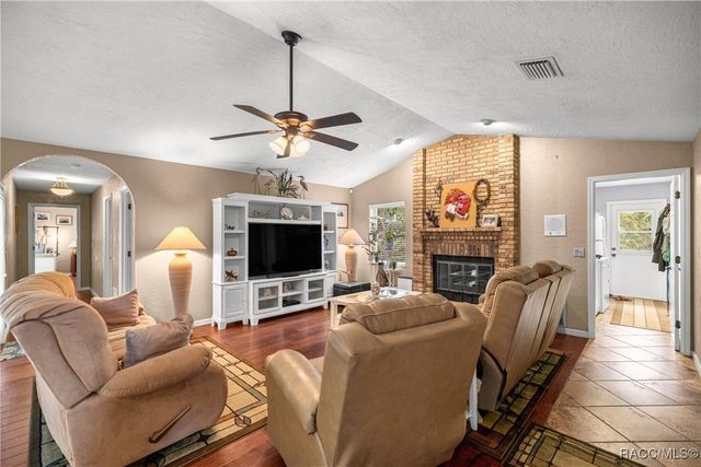 5209 N Red Ribbon Point, Beverly Hills, FL 34465