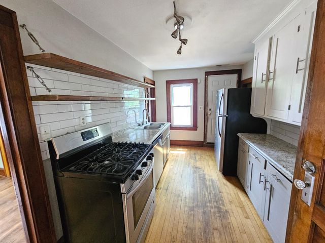 652 36th Avenue NE, Minneapolis, MN 55418