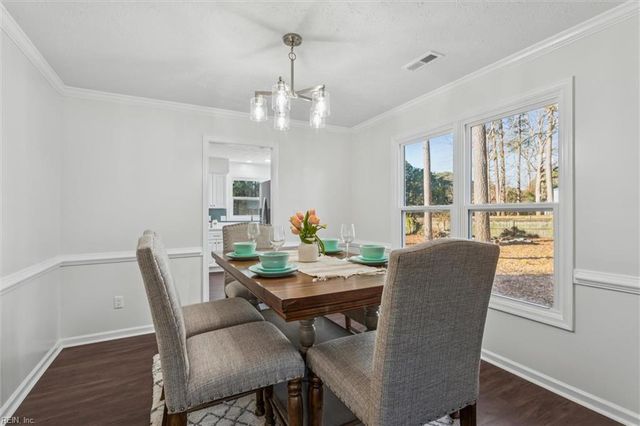 2221 Sussex PL, Newport News, VA 23602