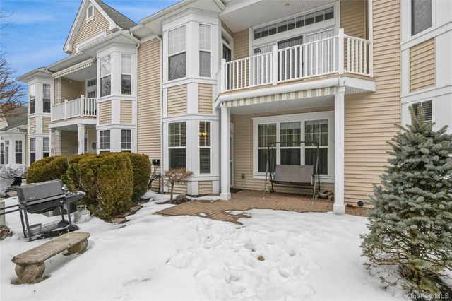 51 Symphony Drive, Lake Grove, NY 11755