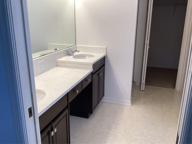 29647 FOG HOLLOW DRIVE, Wesley Chapel, FL 33543