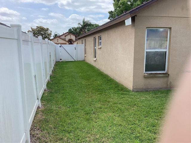 29647 FOG HOLLOW DRIVE, Wesley Chapel, FL 33543