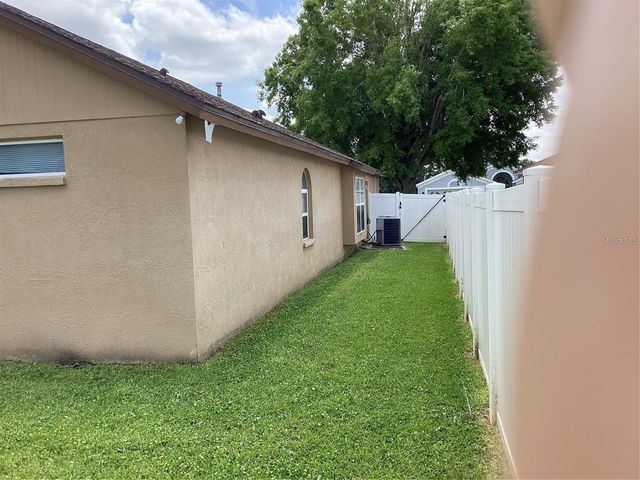 29647 FOG HOLLOW DRIVE, Wesley Chapel, FL 33543