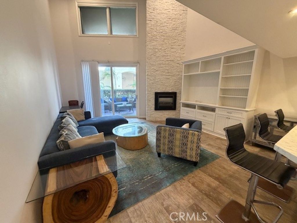 200 Pacific Coast Highway 149, Huntington Beach, CA 92648 — photo 2