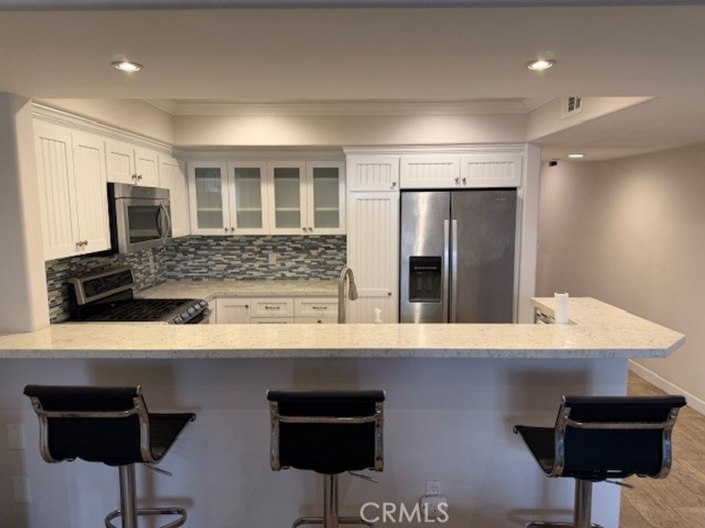 200 Pacific Coast Highway 149, Huntington Beach, CA 92648 — photo 4