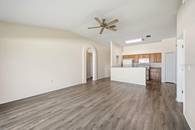 7631 MERCHANTVILLE CIRCLE, Zephyrhills, FL 33540