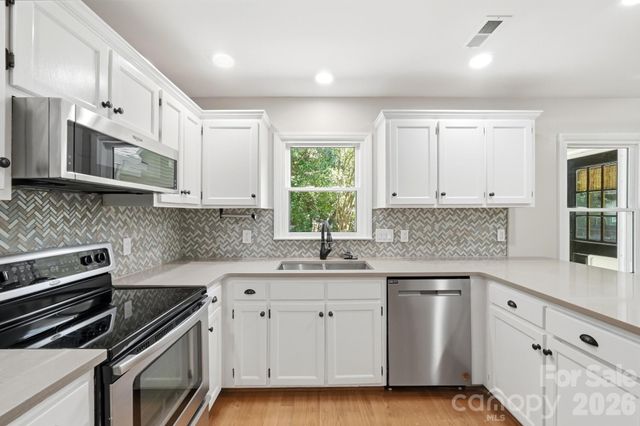 2106 Caleo Circle, Charlotte, NC 28270