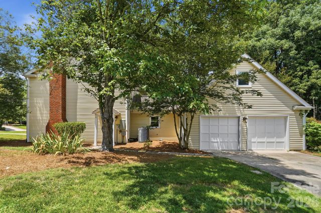 2106 Caleo Circle, Charlotte, NC 28270