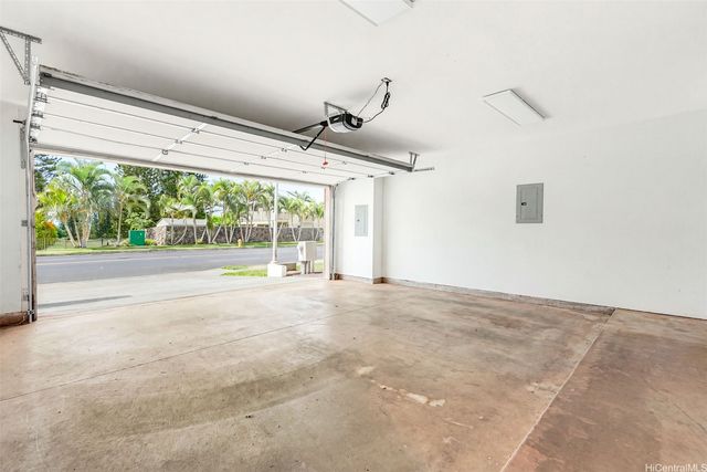 94-612 Lumiauau Street, Waipahu, HI 96797