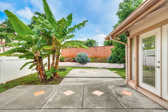 94-612 Lumiauau Street, Waipahu, HI 96797