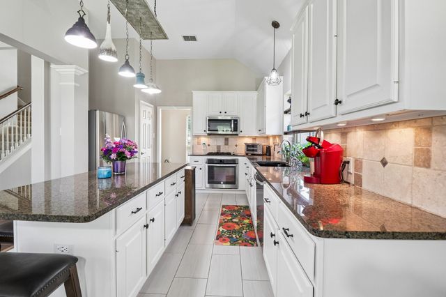 2220 Columbia Drive, Flower Mound, TX 75022