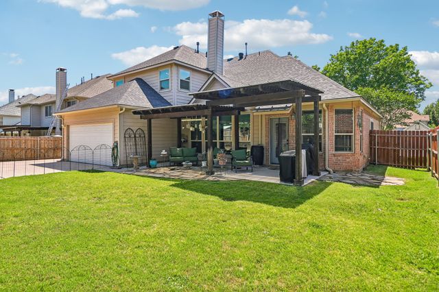 2220 Columbia Drive, Flower Mound, TX 75022