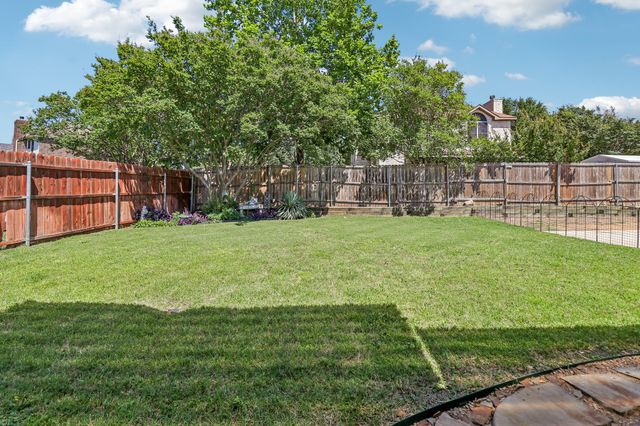 2220 Columbia Drive, Flower Mound, TX 75022