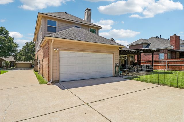 2220 Columbia Drive, Flower Mound, TX 75022