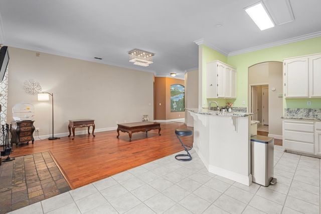 8383 Oakwood Hills Cir, Citrus Heights, CA 95610