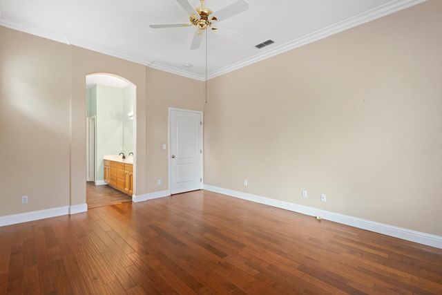 8383 Oakwood Hills Cir, Citrus Heights, CA 95610