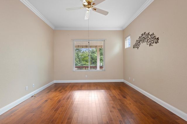 8383 Oakwood Hills Cir, Citrus Heights, CA 95610