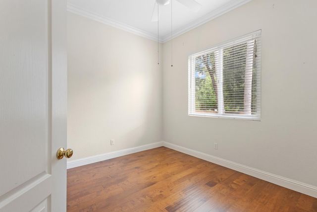 8383 Oakwood Hills Cir, Citrus Heights, CA 95610