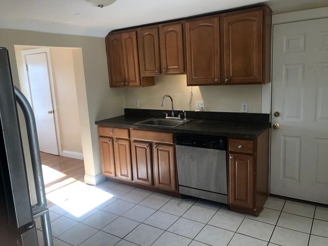 6R Salem Street 6, Woburn, MA 01801