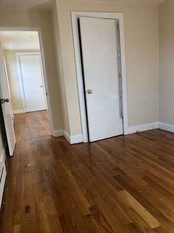 6R Salem Street 6, Woburn, MA 01801