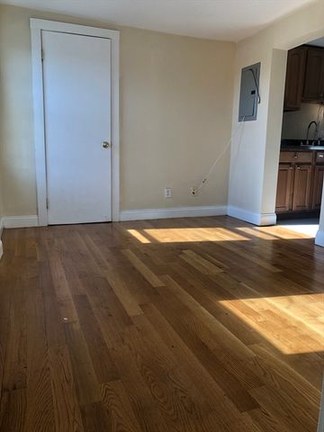 6R Salem Street 6, Woburn, MA 01801