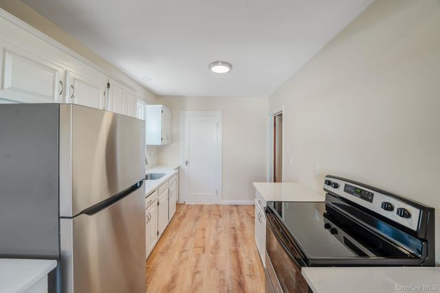 48 Winthrop Street, New Hyde Park, NY 11040